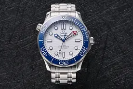 美洲杯特别版 这块海马300米水上水下全能图片