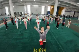 青春舞动！镜头里的山师校园“有氧健身俱乐部”图片
