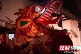 新春走基层丨一条龙 一个镇 一场全员的节目图片