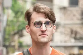 比利时小伙说上海话拍视频：方言是一方文化的“心” | 老外讲故事·中华文化圈粉记⑨图片