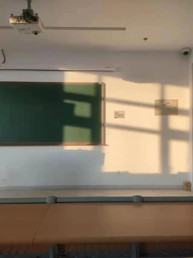 推开南开的窗，你会看到——