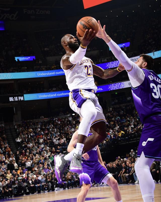 詹姆斯赛季次战正负值-14全队最低