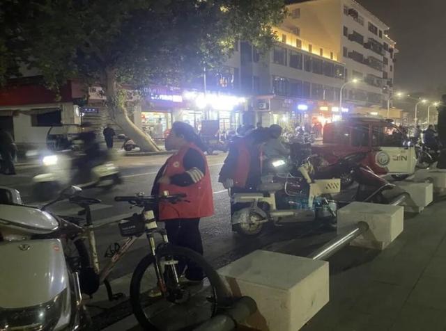 【楚韵荆声 志愿同行】⑯校地共建志愿联盟 荆州古城文旅添“暖”名片