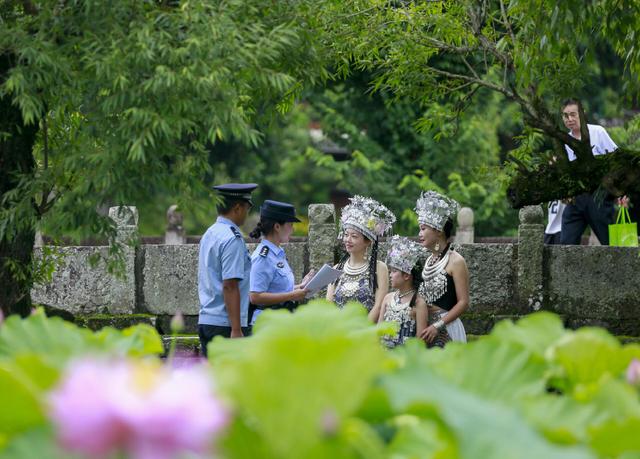 腾冲公安“五化”护旅游