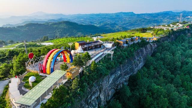 达州宣汉南紫山星空露营基地成乡村旅游新地标