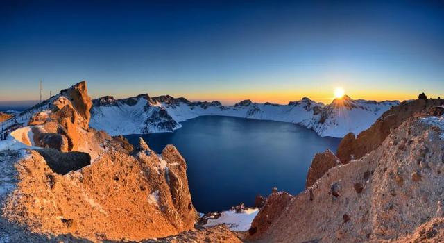 11月最应该去哪里旅行？