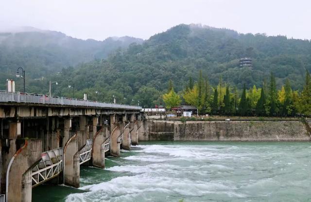 【拾光】岷江水润天府，都江堰铭千秋