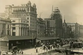 电视剧《繁花》里的外滩老建筑：和平饭店与外贸大楼图片