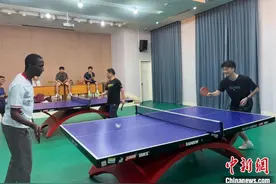 尼日利亚小伙在中国：乒乓社交开启求学故事图片