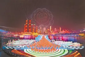 展新颜 创新篇 启新程 重庆首次成为央视春晚分会场，向世界展现山水之城烟火气息奋进雄姿图片