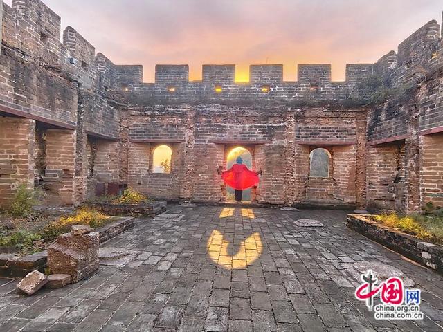 重阳时节登高金山岭，长城秋色尽显浪漫风情