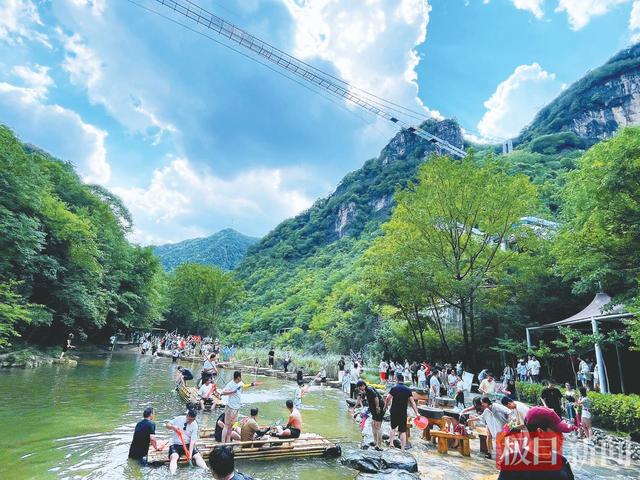 湖北省郧西县“织”就“七夕”浪漫经济