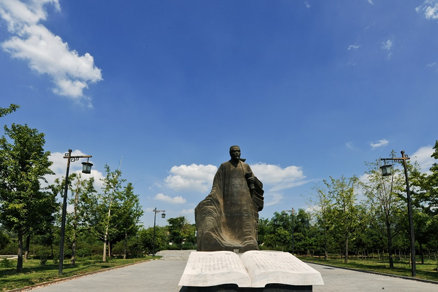 这座河南最富裕的县级市，拥有7座北宋皇陵、10处国保，被誉为“中原第一县”！