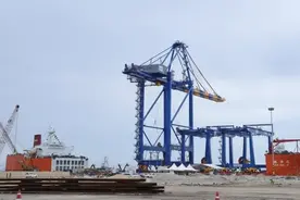 印度首个巨型港口启用，想切中国“蛋糕”？图片