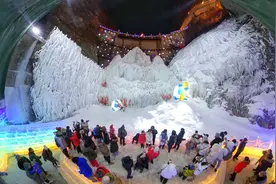 滑雪、赏冰灯、看花灯……今冬延庆冰雪文旅活动丰富多彩图片