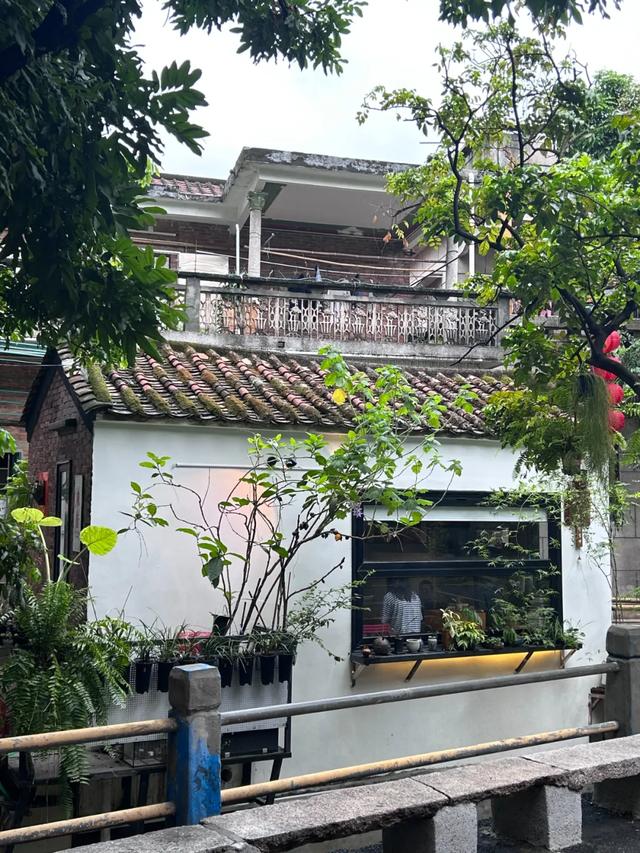 一座低调好玩的城市,花100块就能逛吃一整天!