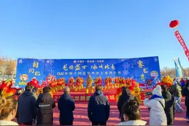 冰城北屯：冰上龙舟赛成功举办图片