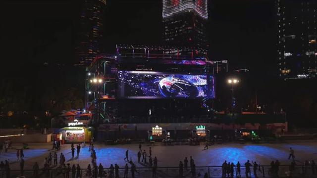 上海夜景新C位，国庆打卡北外滩“魔都矩阵”裸眼3D大屏