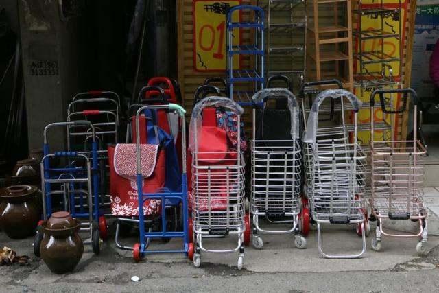 龙泉的早高峰在西河综合市场