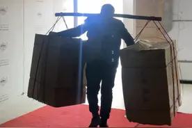 新春走基层丨“棒棒”扛起的新春心愿：家人，是他们提到最多的词图片