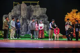 话剧《天下无诈》乌鲁木齐首演图片
