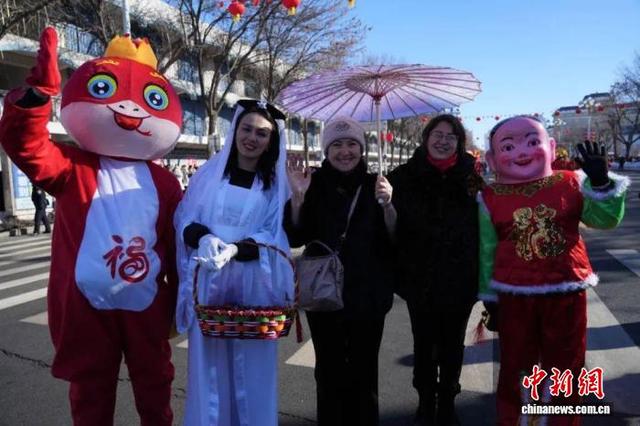 哈萨克斯坦“中国旅游年” ：新疆塔城受“热捧”