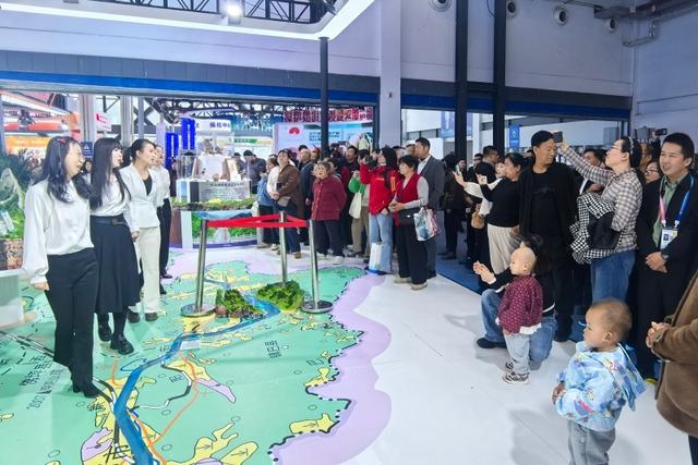 第32届杨凌农高会陕西自然资源厅展区凭硬核实力圈粉无数