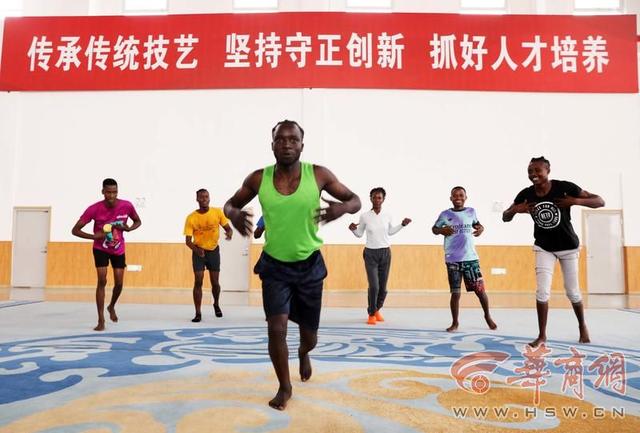 吴桥杂技探访：从江湖传奇到世界桥梁