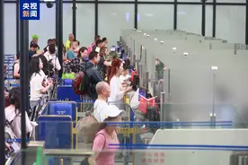 首次突破100个国家和地区  云南磨憨口岸跨境旅游持续火热图片