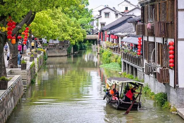 国庆必来奉贤！火舞燃场、大唐展韵、老街寻味、风筝逐梦，8天狂欢不重样！