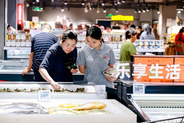 AI新质零售门店落子天津河西，物美梅江店国庆焕新开业