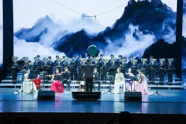 云音破晓 叩响世界