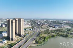 鄂城两会丨深入整治“城市疤痕”，力争改造60个老旧小区图片