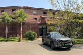 试驾|长安UNI-Z搭载两套新能源技术，提供插混或增程的选择图片