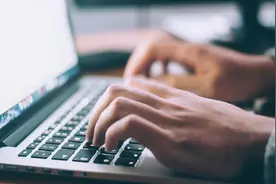 小红书发布真有黄金时间段？流量翻倍的真相，看完这篇你就懂了图片