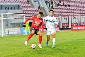 佛山南狮队客场1:0力克对手锁定中甲联赛榜第十名图片