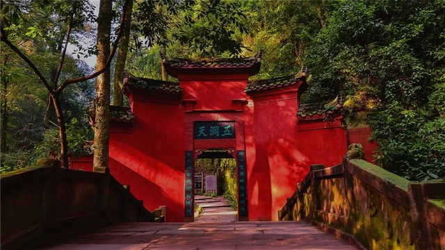秋天必须这样耍！都江堰限定美景即将上线