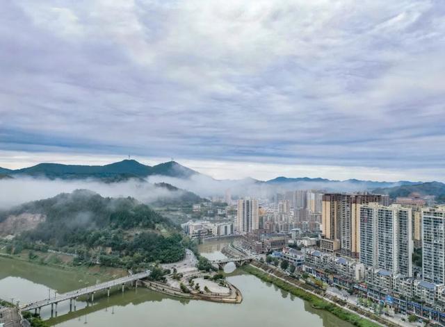 青睐绵阳 ‖ 冬韵古县藏心于烟火，藏韵于文脉，碗里盛着暖冬味​，眼里山河秋已冬