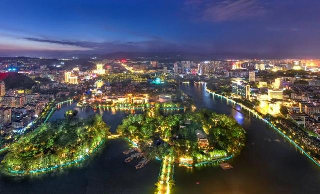 除了看菊花展，福州西湖公园还能怎么逛？