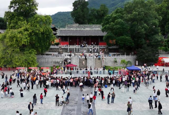 交通“流量”变旅游“留量”！四川平武“双节”文旅消费热潮涌动