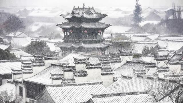 听说初雪，总与想念同来 | 台儿庄的雪已翩跹，你的城市下雪了吗？