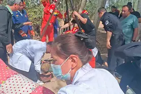 新疆洛浦县下井救人女辅警 破格晋升！从七级晋升至五级图片