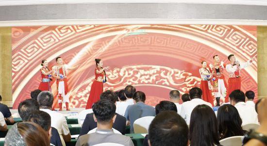 “冰与火”碰撞文旅火花 “歌游内蒙古”品牌推介会在哈尔滨举行