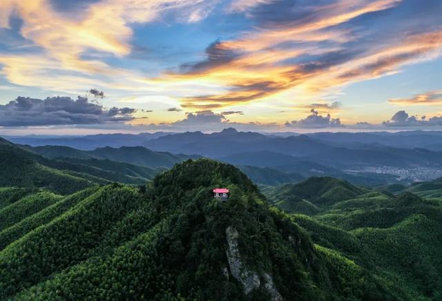 沙县深藏870米云端的 “诗行秘境”！古庙衔风听云语，晨雾晚霞漫山来
