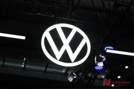 特斯拉Model Y官宣降价1万！多家车企调价增产能年底冲量，车市将延续增长？图片