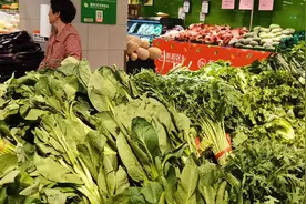 连续降雨+高温影响，多地蔬菜价格上涨图片