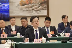 关注巴中两会｜人大代表徐世成：加快推进城市紧密型医疗集团建设  助推医院高质量发展图片