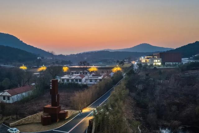 日照一全新打卡地！也太美太治愈了吧！