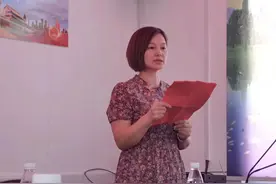 一向守时的孩子没来上学，益阳女幼师拨通妈妈电话后救了一条命！图片