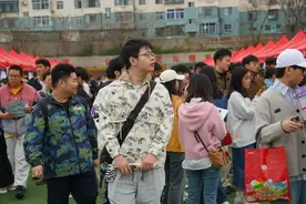 山东工商学院举行2024届毕业生春季招聘会图片